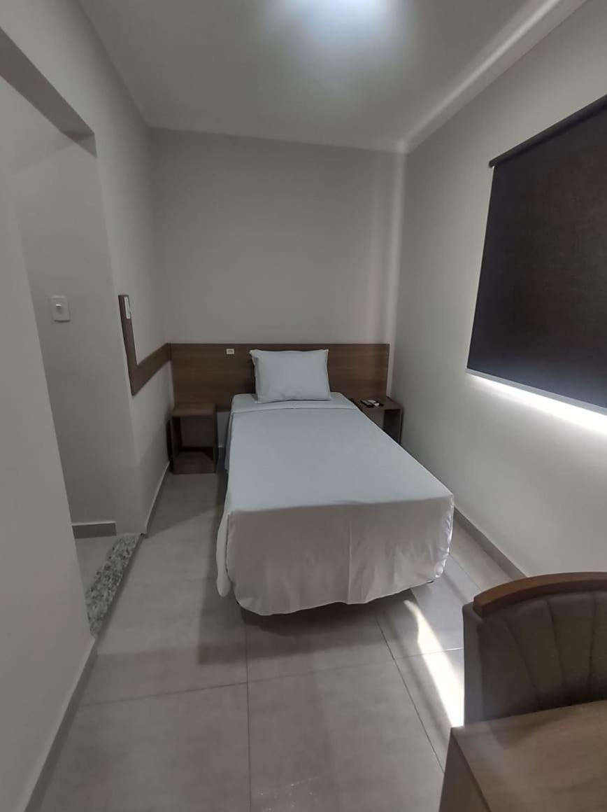 Hotel Internacional גווארולוס מראה חיצוני תמונה