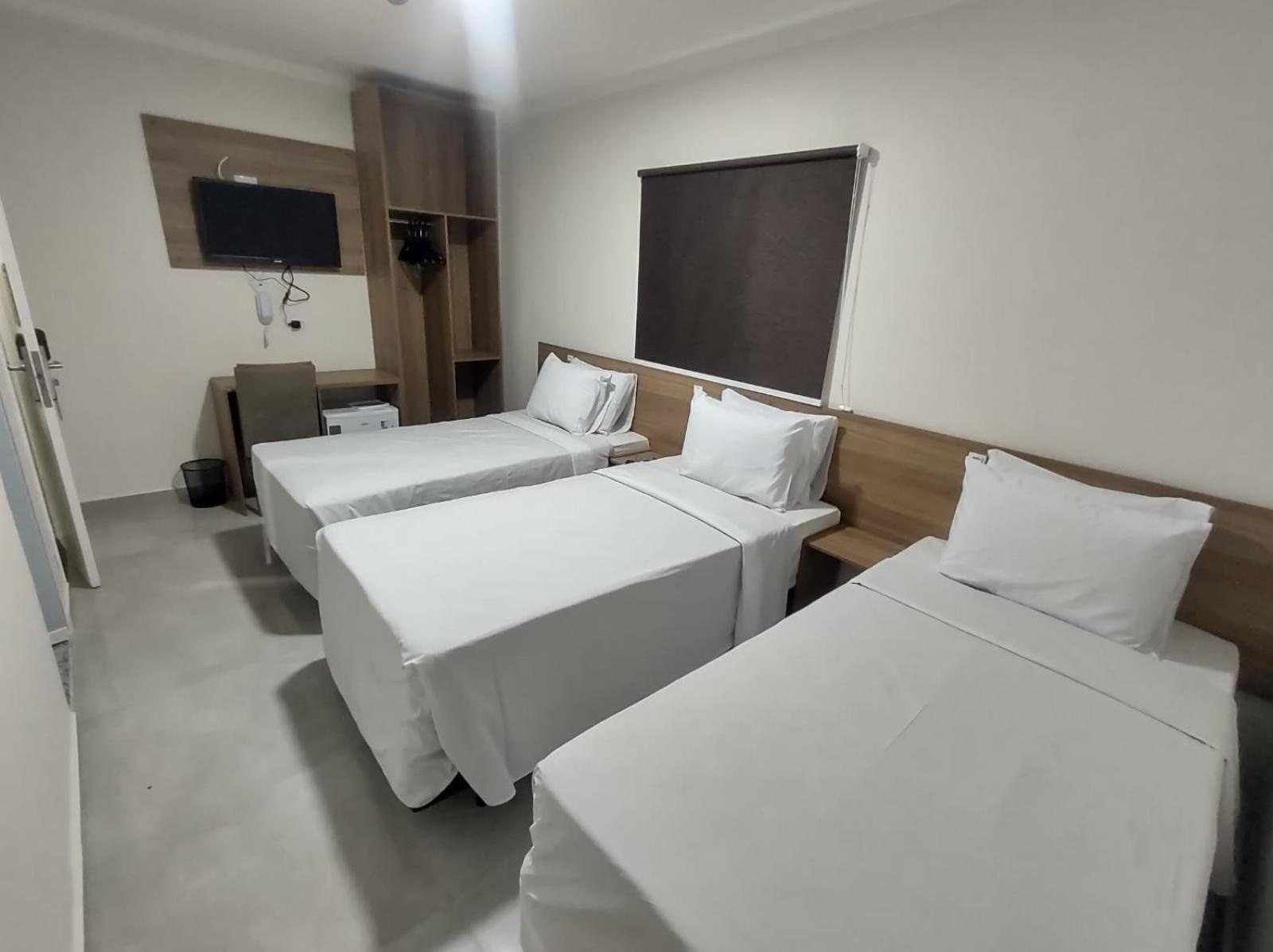 Hotel Internacional גווארולוס מראה חיצוני תמונה