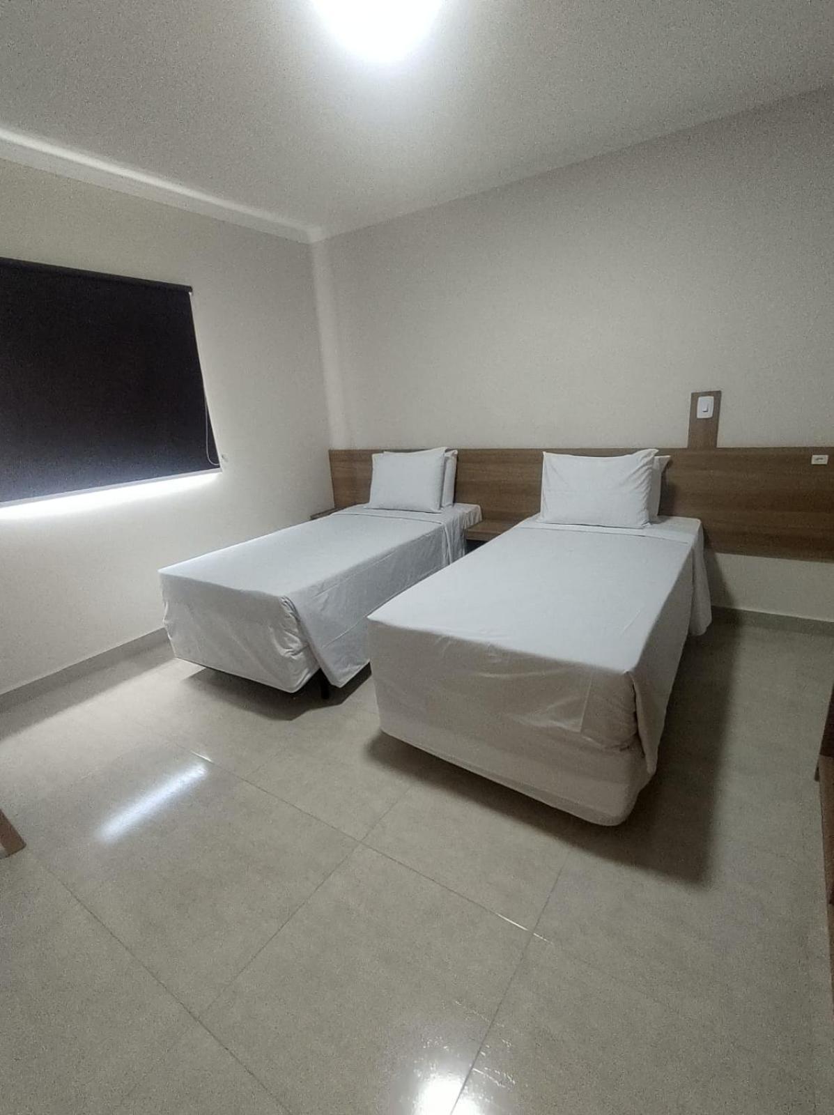 Hotel Internacional גווארולוס מראה חיצוני תמונה