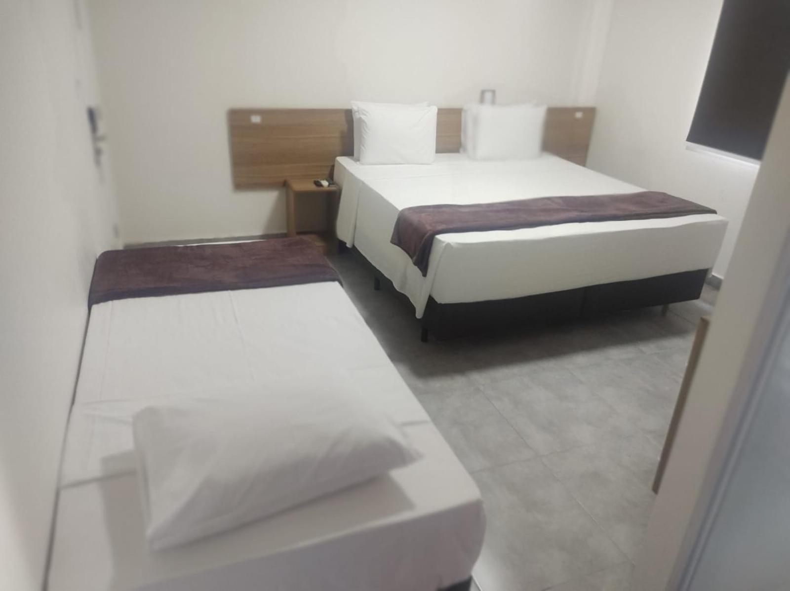 Hotel Internacional גווארולוס מראה חיצוני תמונה